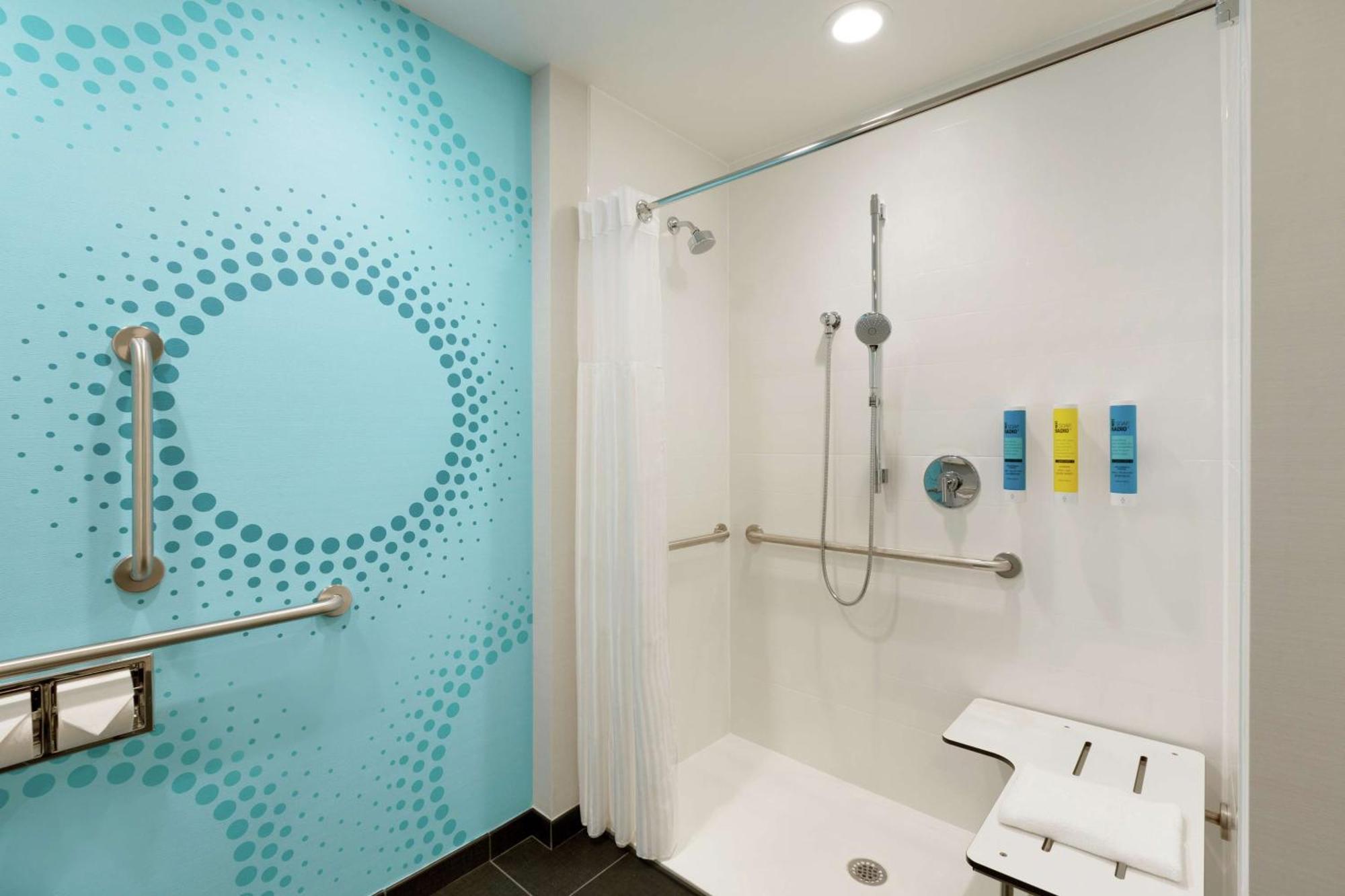 Tru By Hilton St. Charles St. Louis Hotel Saint Charles Екстериор снимка